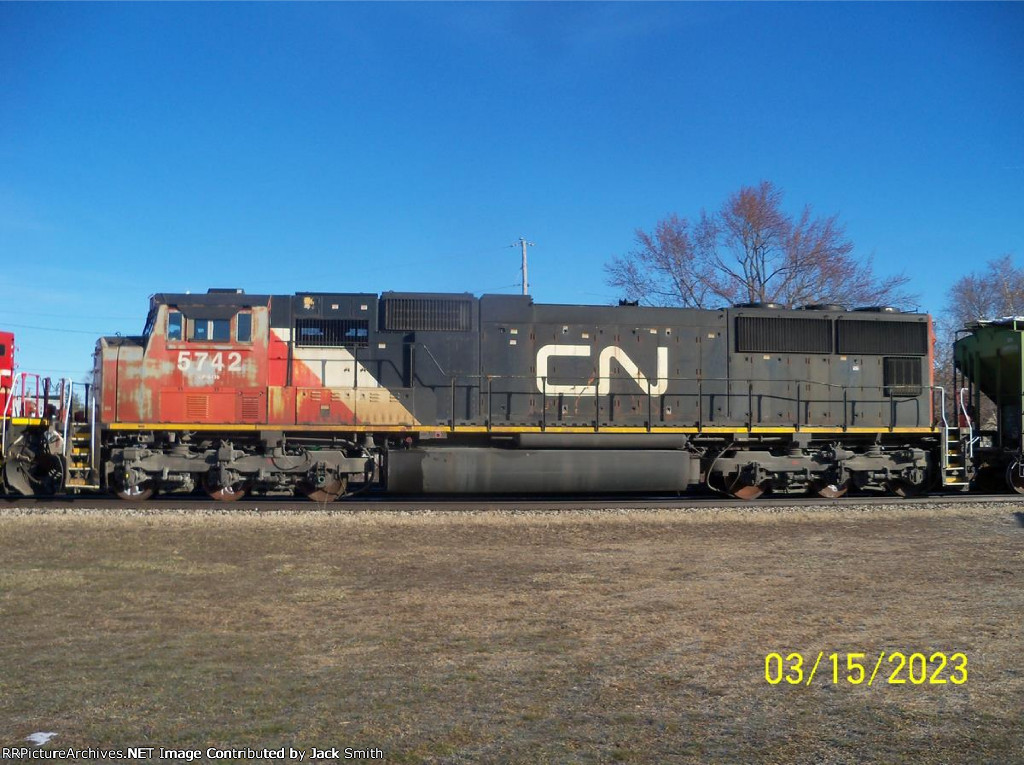CN 5742